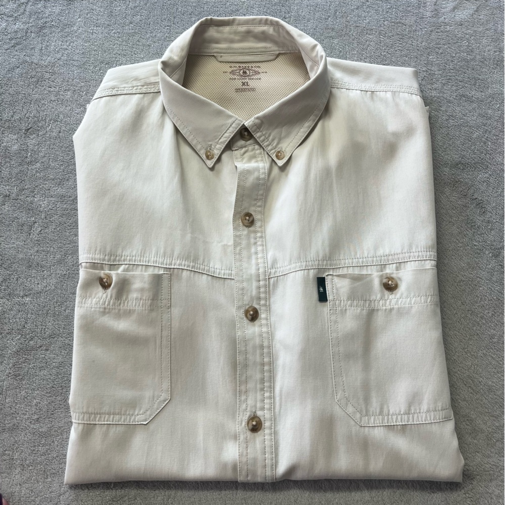 G.H. Bass & Co Ivory Lightweight Short Sleeve Button Down Explorer Fishing Shirt